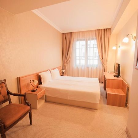 Hotel Central Svilengrad Esterno foto