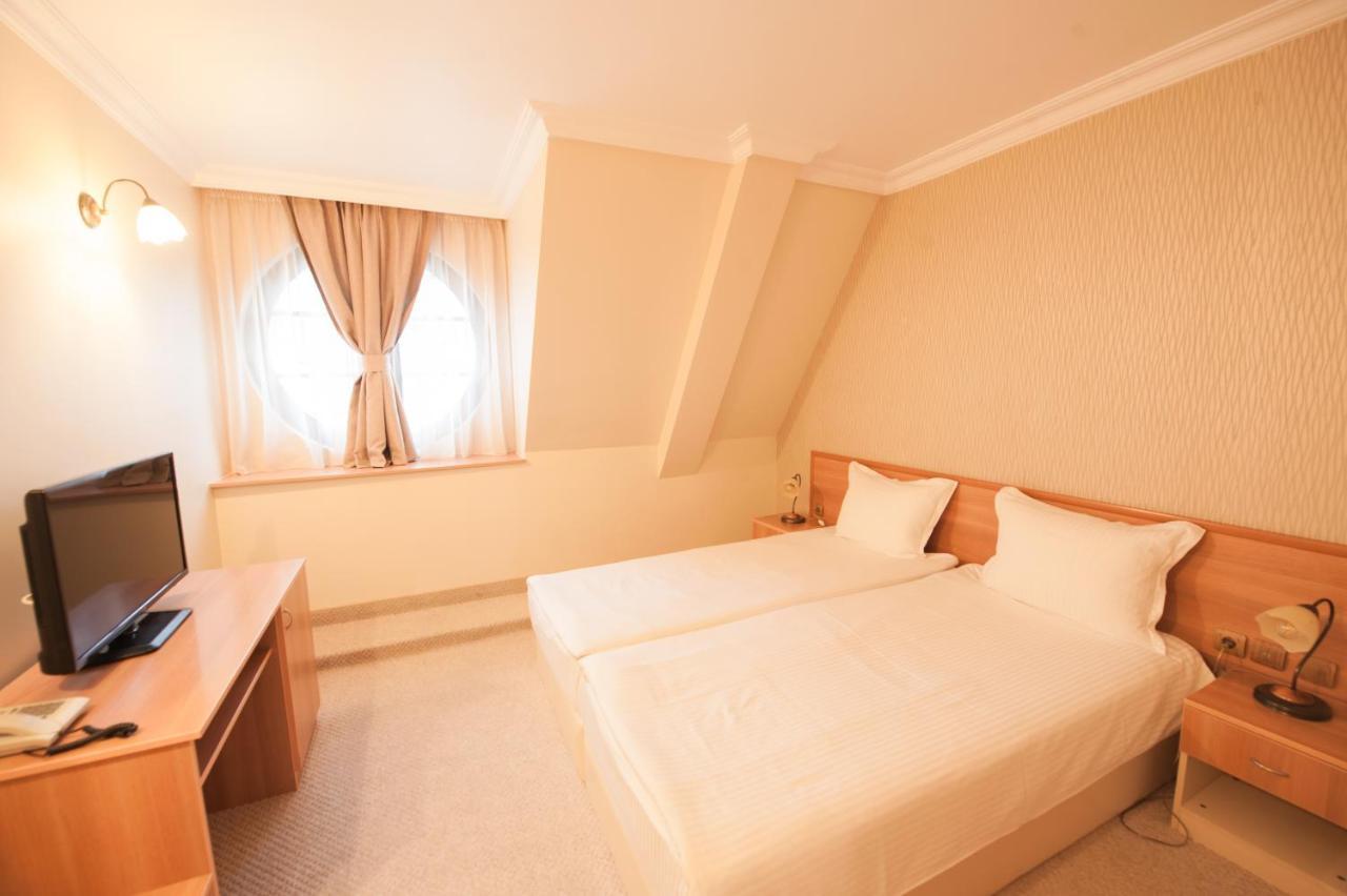 Hotel Central Svilengrad Esterno foto