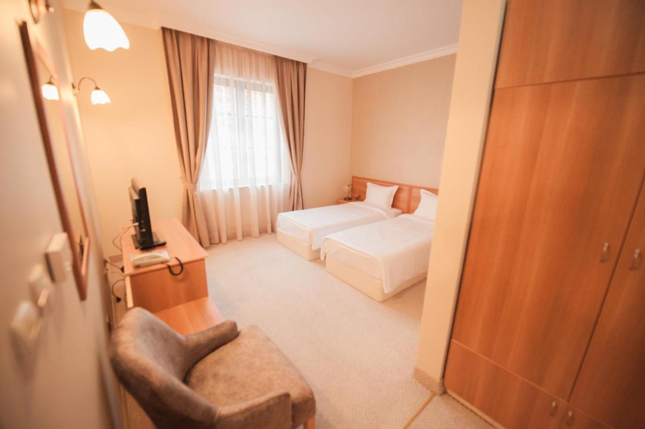 Hotel Central Svilengrad Esterno foto